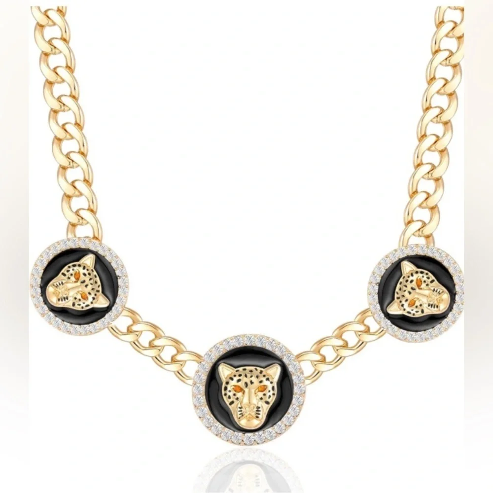 Gorgeous Crystal Leopard Necklace